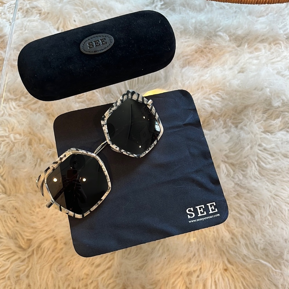 See sunglasses 🕶️